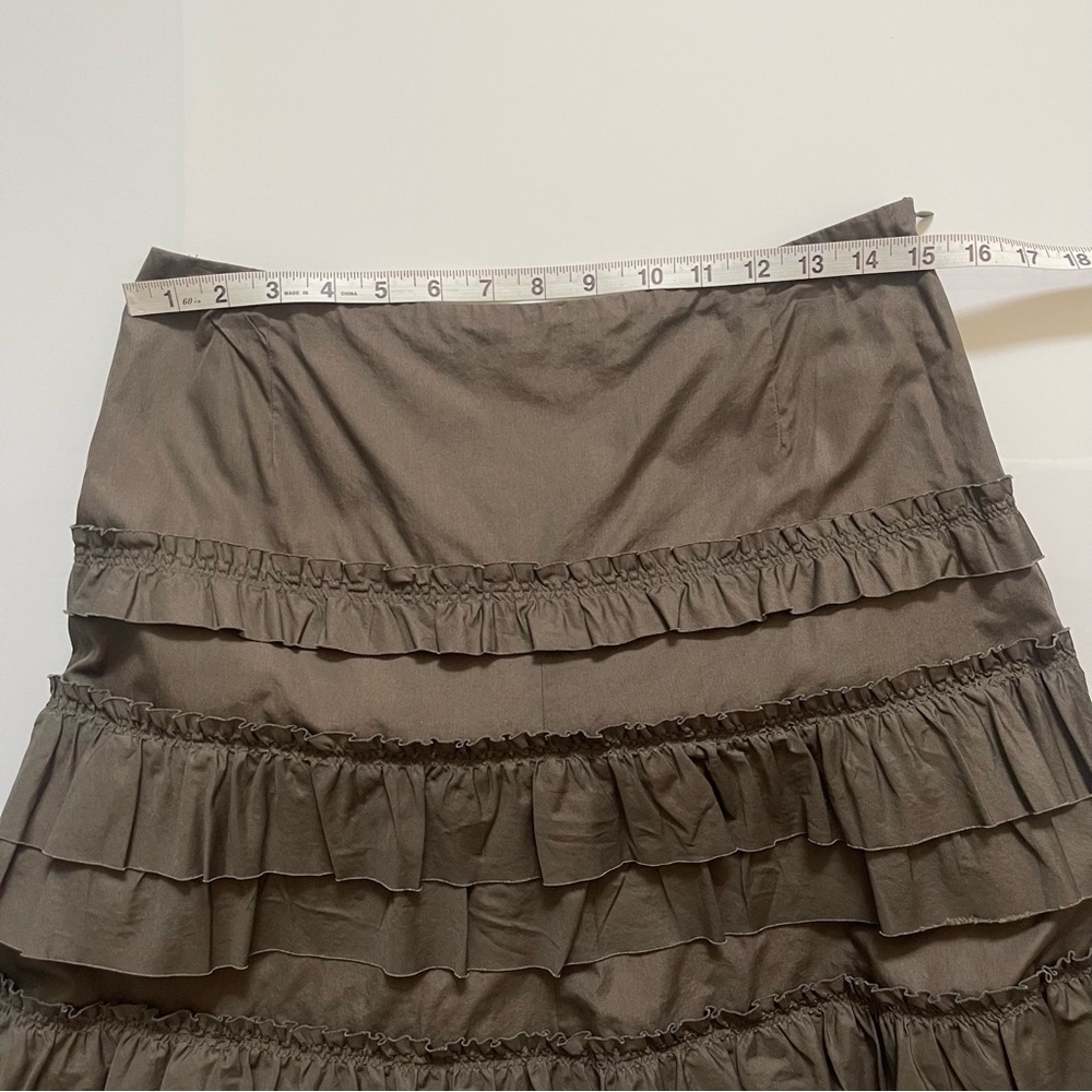 Akris Punto Tiered Ruffles Midi Skirt Size 8 Solid Olive Green Color Bohemian - Picture 10 of 12
